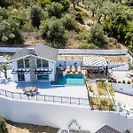 Aegea Villa Skopelos Town