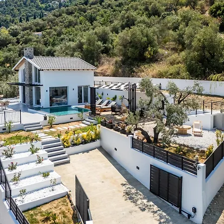 Dauti Annas ヴィラ *