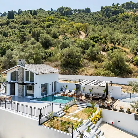 Dauti Annas ヴィラ *